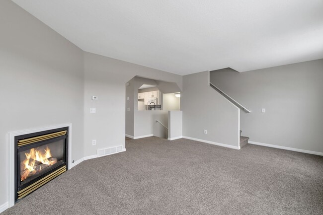Building Photo - Stunning Newly Renovated 3 Bed - 2.5 Bath ...