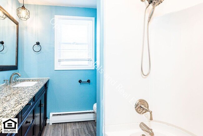 Building Photo - 1225 Clarion Dr