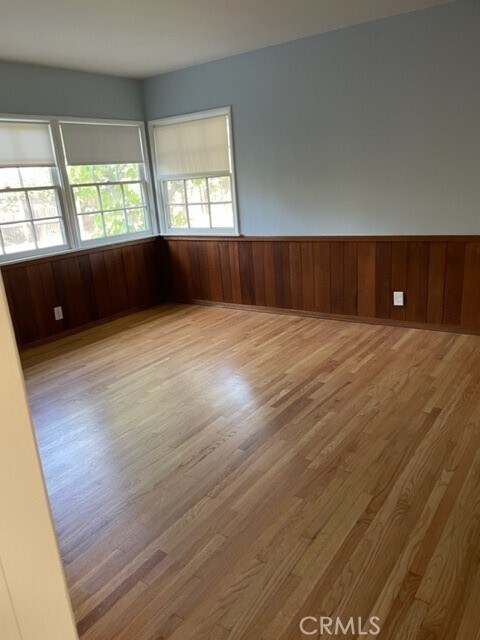 Building Photo - 1358 San Marino Ave