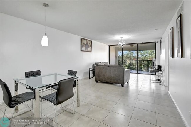 Building Photo - 8592 W Sunrise Blvd