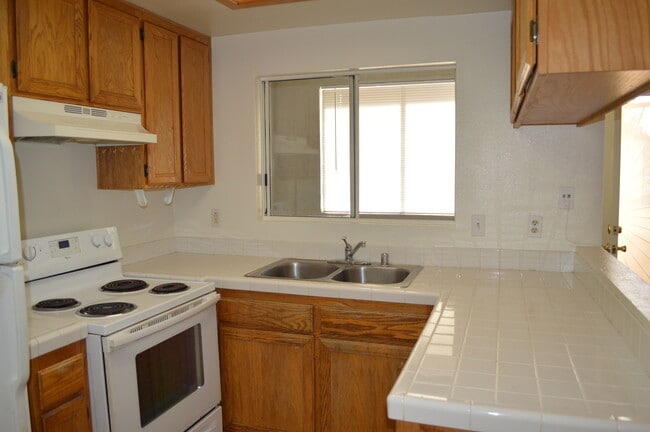 Building Photo - Two bedroom Condo In Chula Vista