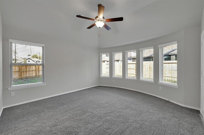 Building Photo - 307 Highland Bayou Dr