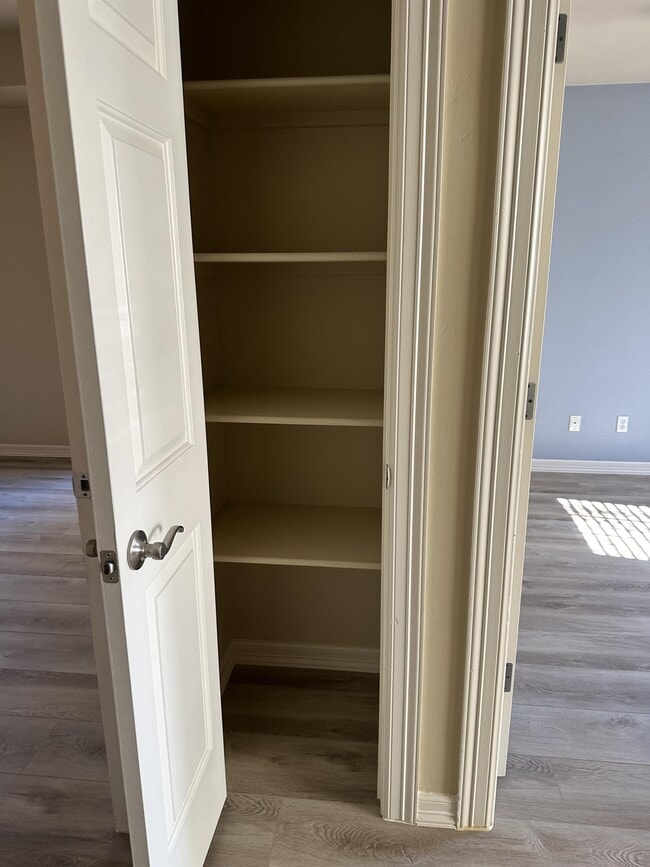 Building Photo - 4616 Alpine Pl