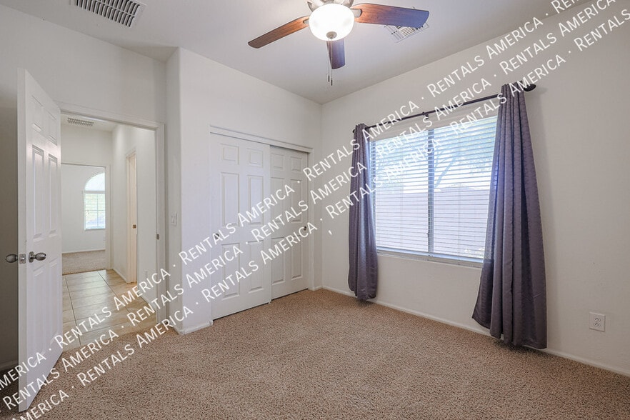Building Photo - 24016 N 164th Ave