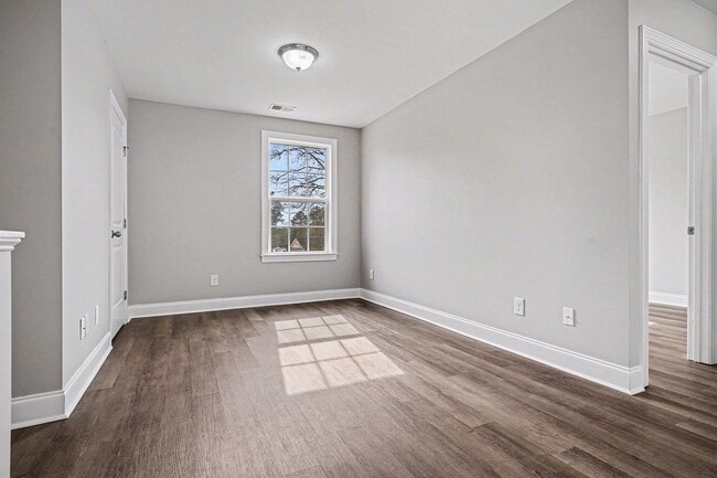 Building Photo - 201 Phillips Ridge Ln