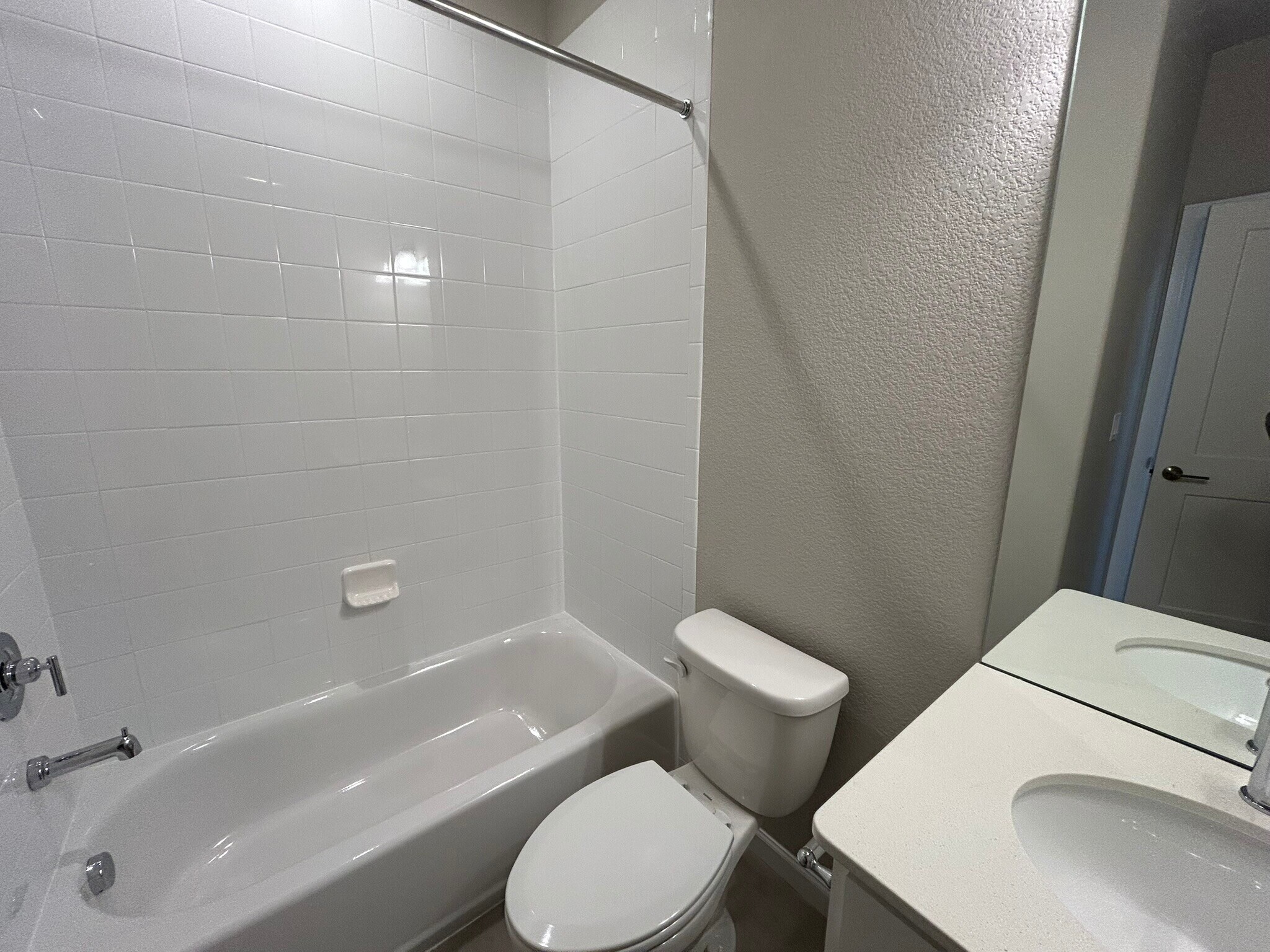 Building Photo - 2790 Soleil Hts