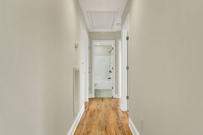 Building Photo - 217 Home Pl Ct SE