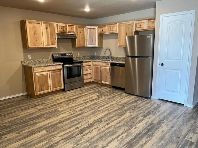 Building Photo - 7433 4th St