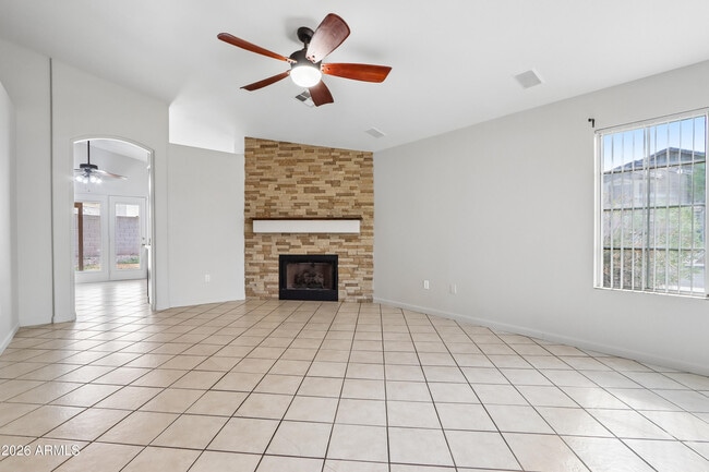 Building Photo - 8834 W Jennifer Rose Ct