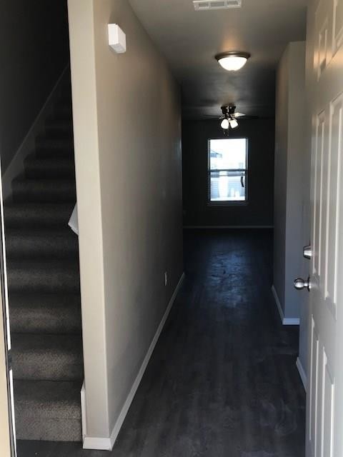 Building Photo - 604 SW Loudon Dr
