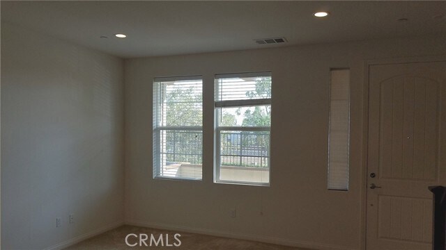 Building Photo - 908 N Acacia Ct