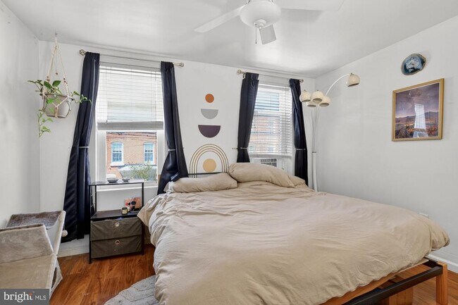 Building Photo - 2443 Amber St