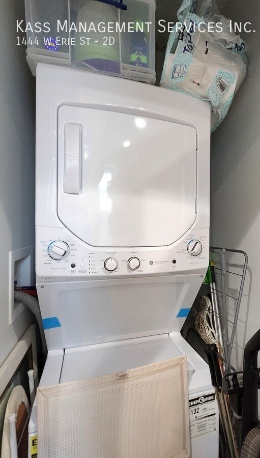 Building Photo - 1444 W Erie St