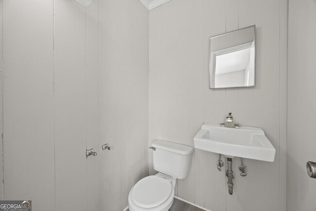 Building Photo - 2260 Arrowwood Dr