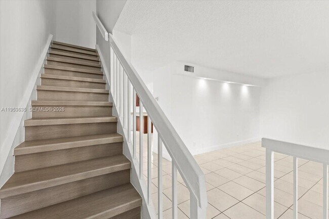 Building Photo - 181 Wimbledon Lakes Dr