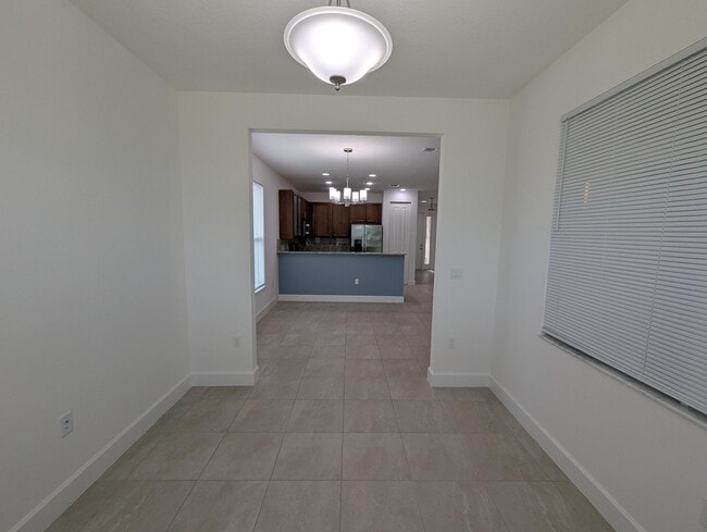 Building Photo - 13541 SW Oceanus Blvd