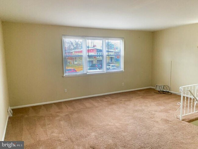 Building Photo - 7615 Algon Ave