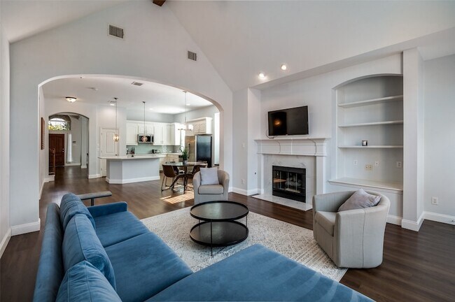 Building Photo - 3100 Camden Bluff Rd