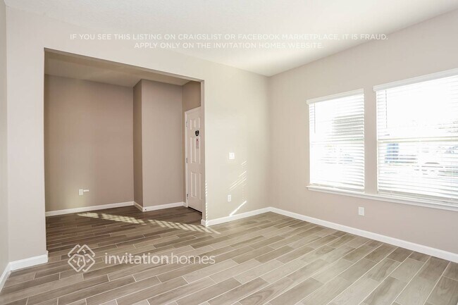 Building Photo - 9817 Lemon Grass Ln