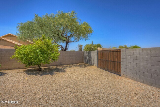 Building Photo - 35714 7th Ave