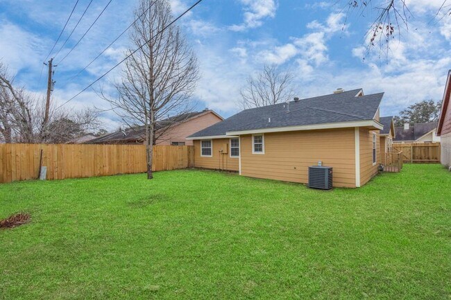 Building Photo - 1422 Hunters Park Dr