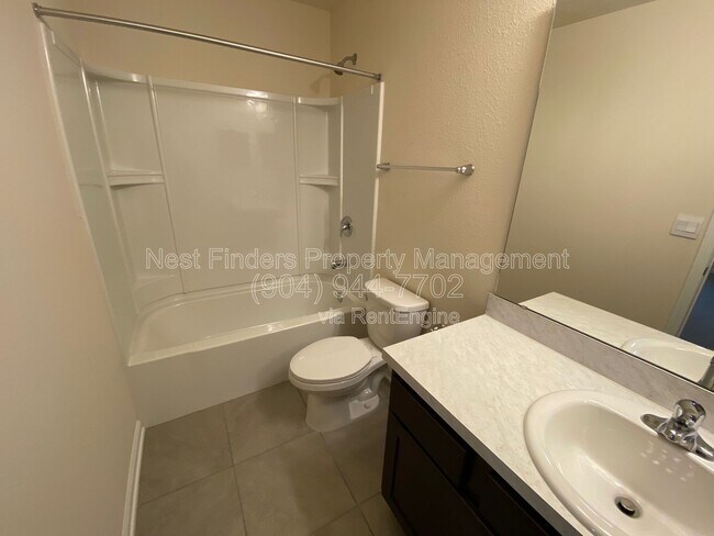 Building Photo - 9588 Star Dr