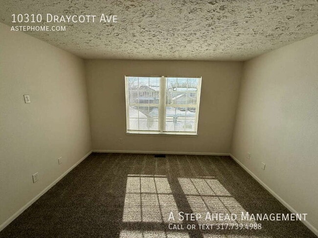 Building Photo - 10310 Draycott Ave