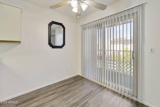 Building Photo - 756 JOAN D ARC Ave