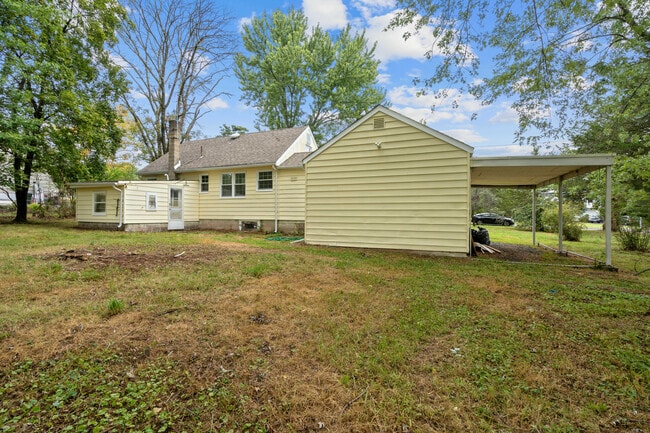 Building Photo - 60 Ellison Rd