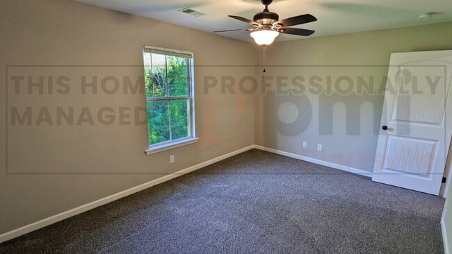 Building Photo - 107 Smithson Ln