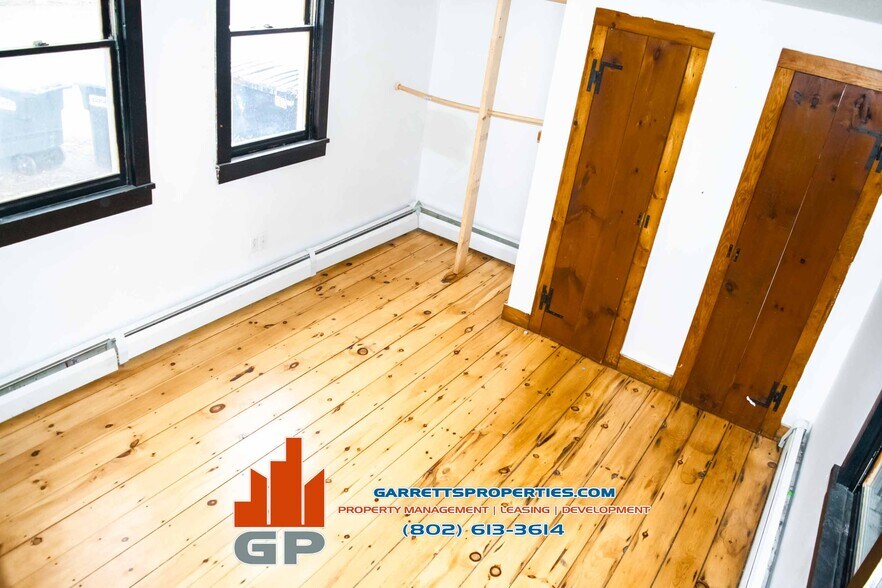 Building Photo - 64 N Pleasant St