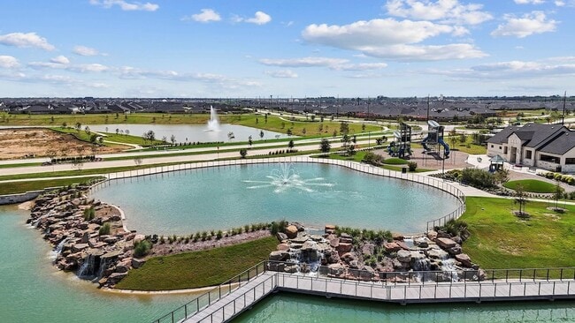 Building Photo - 28218 Meadowlark Sky Dr