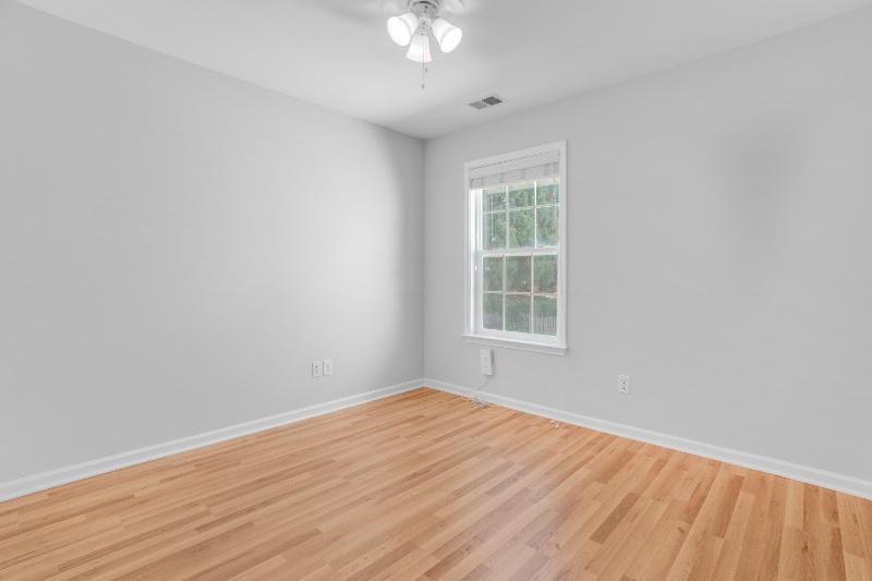 Building Photo - 9237 Bellegarde Dr