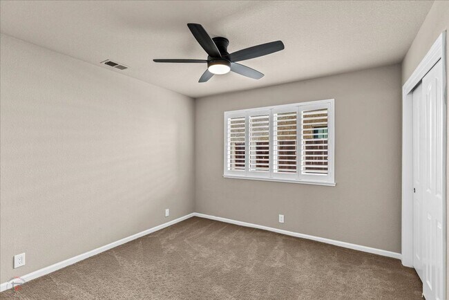 Building Photo - Lovely 3 Bedroom/2 Bath Home Located in Lodi Ca