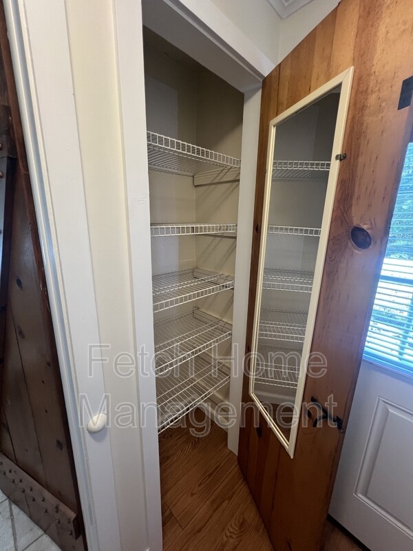 Building Photo - 1272 Park Rd