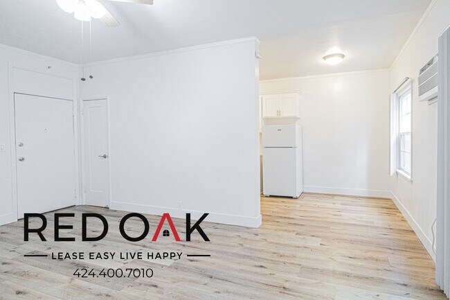 Building Photo - 861 Fedora St