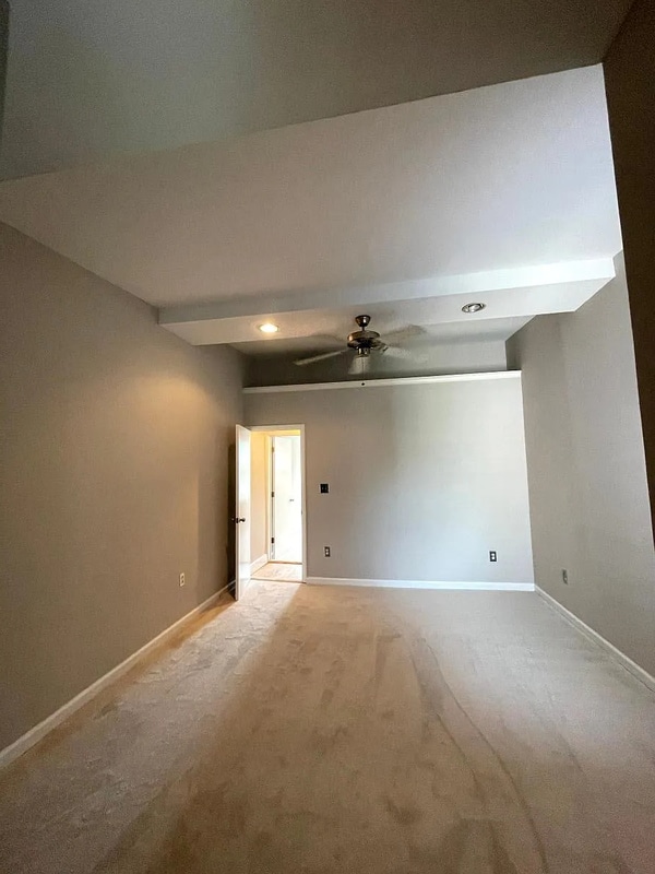 Building Photo - 1112 S Conkling St