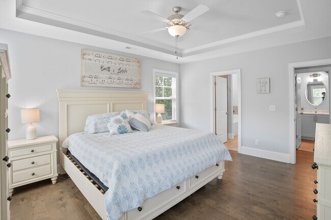 Building Photo - Stunning 4 bedroom 2.5 bath home located in Hampstead Wyndwater Community