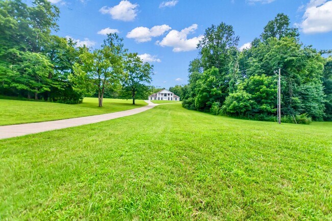 Building Photo - 1400 Slayden Wood Rd