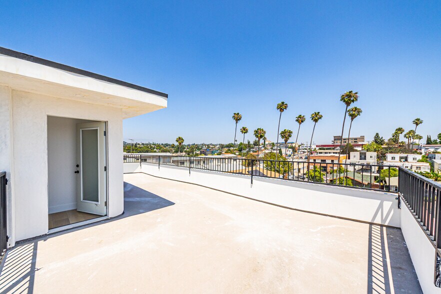 Building Photo - 242 N Dillon St