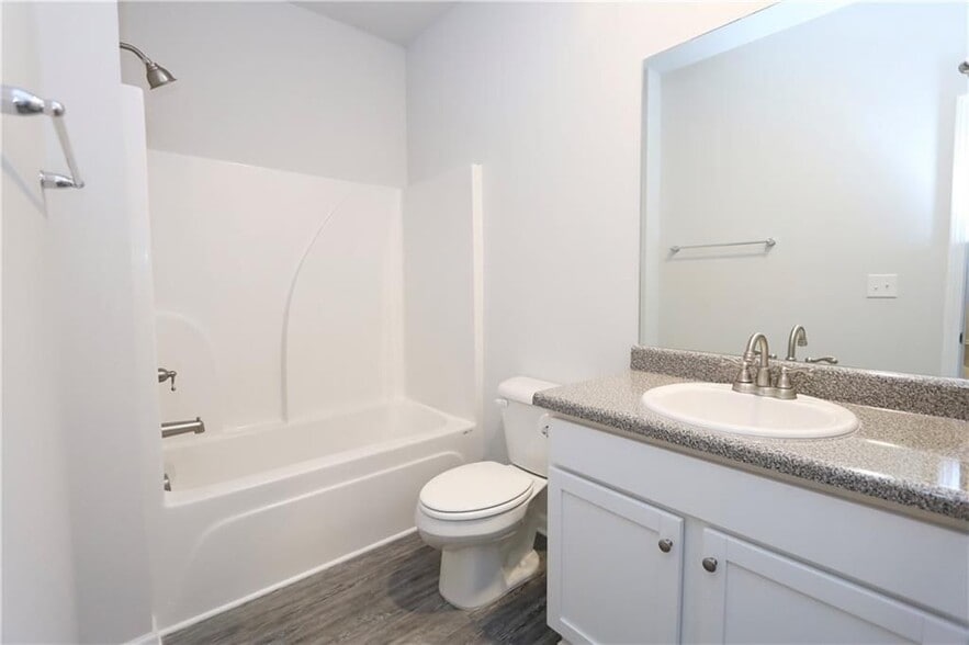 Building Photo - 2105 Jessica Way