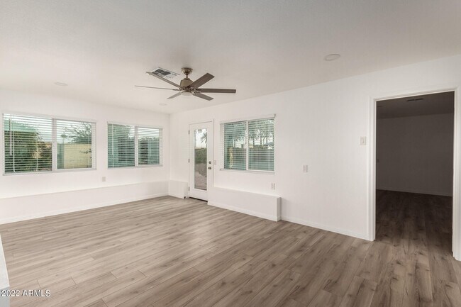 Building Photo - 17011 N 130th Ave