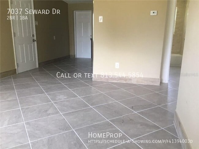 Building Photo - 7037 Seward Dr