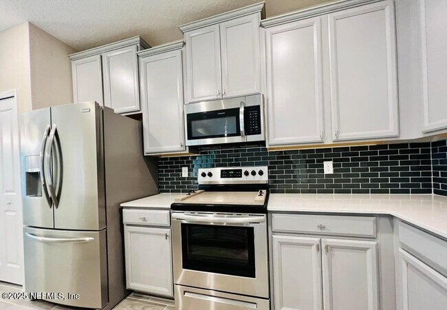 Building Photo - 9627 Lovage Ln