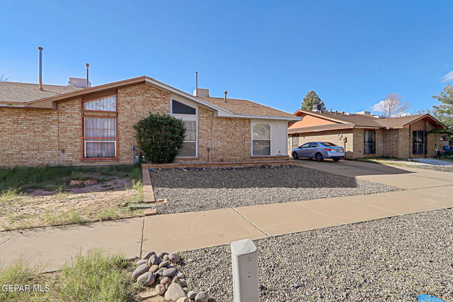 Building Photo - 3429 Risner Pl