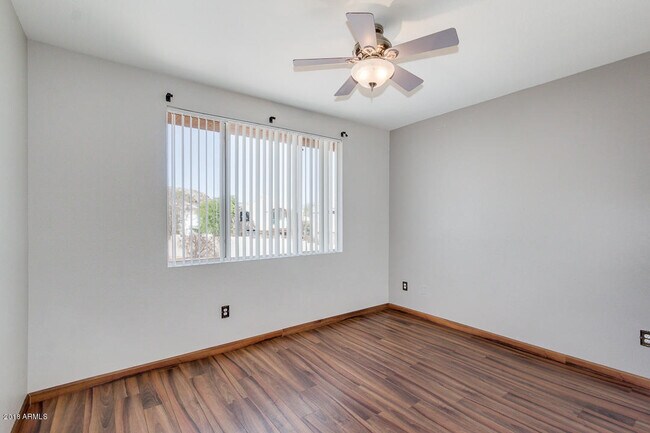 Building Photo - 16013 S Desert Foothills Pkwy