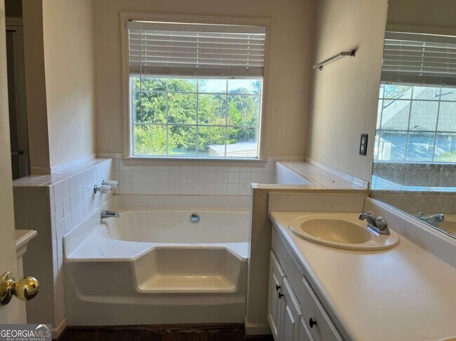 Building Photo - 30 Candlewood Ct