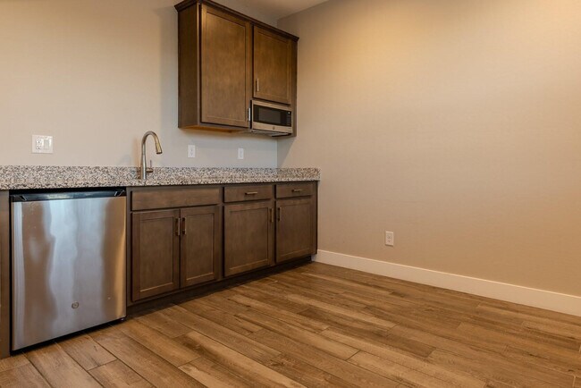 Building Photo - 9701 E Spiral Ave