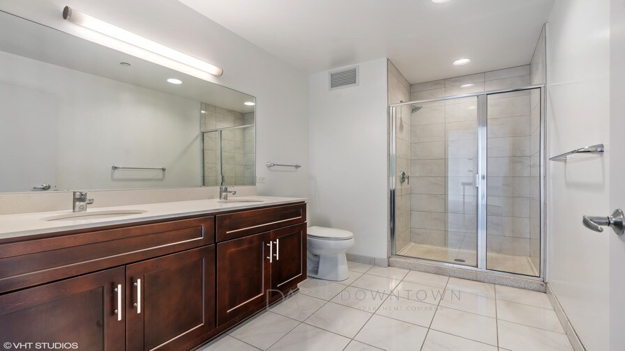 Building Photo - 1578 N Clybourn Ave