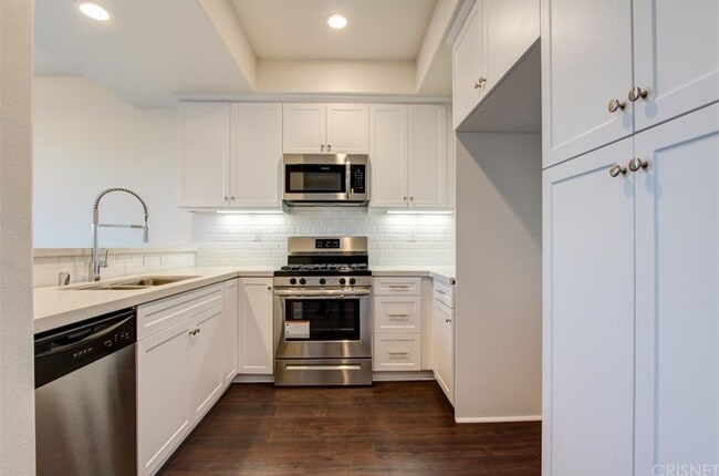 Building Photo - 14903 W Navarre Way